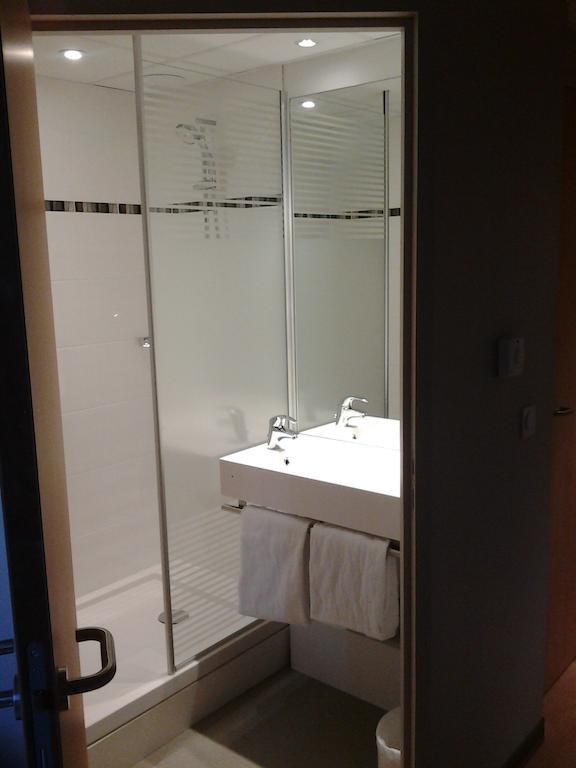 Ibis Budget Givet Zewnętrze zdjęcie