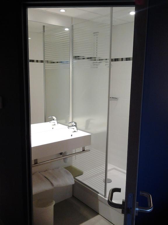 Ibis Budget Givet Zewnętrze zdjęcie