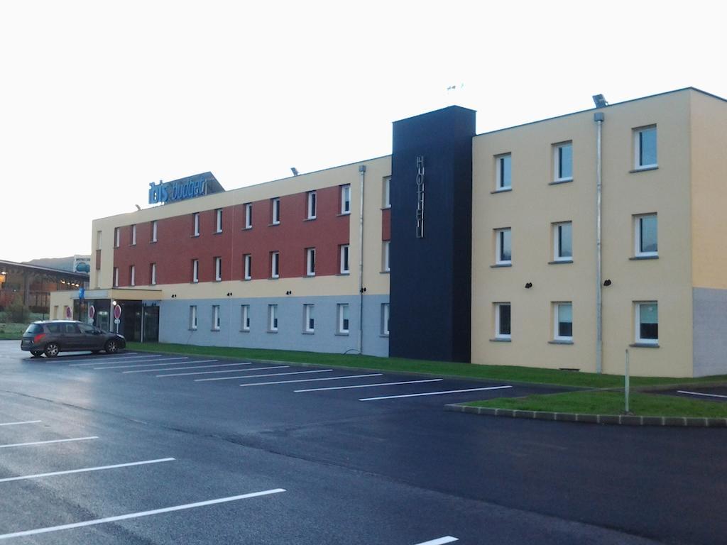 Ibis Budget Givet Zewnętrze zdjęcie