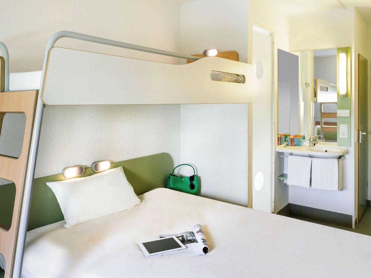 Ibis Budget Givet Zewnętrze zdjęcie